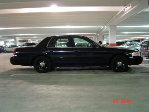 1999 Ford Crown Victoria photo