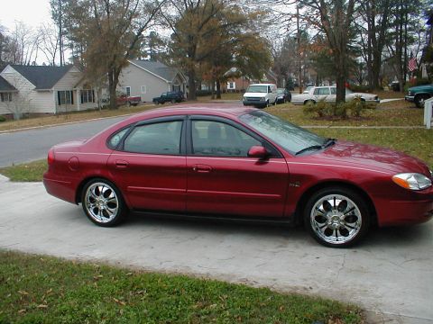 2000 Ford Taurus photo