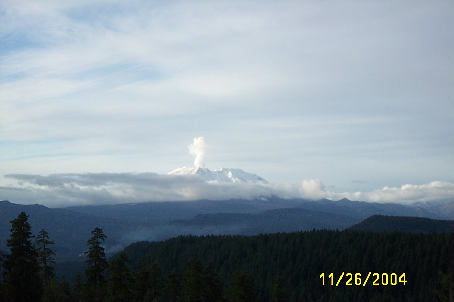 Mt st. Helens blowing off some steam.