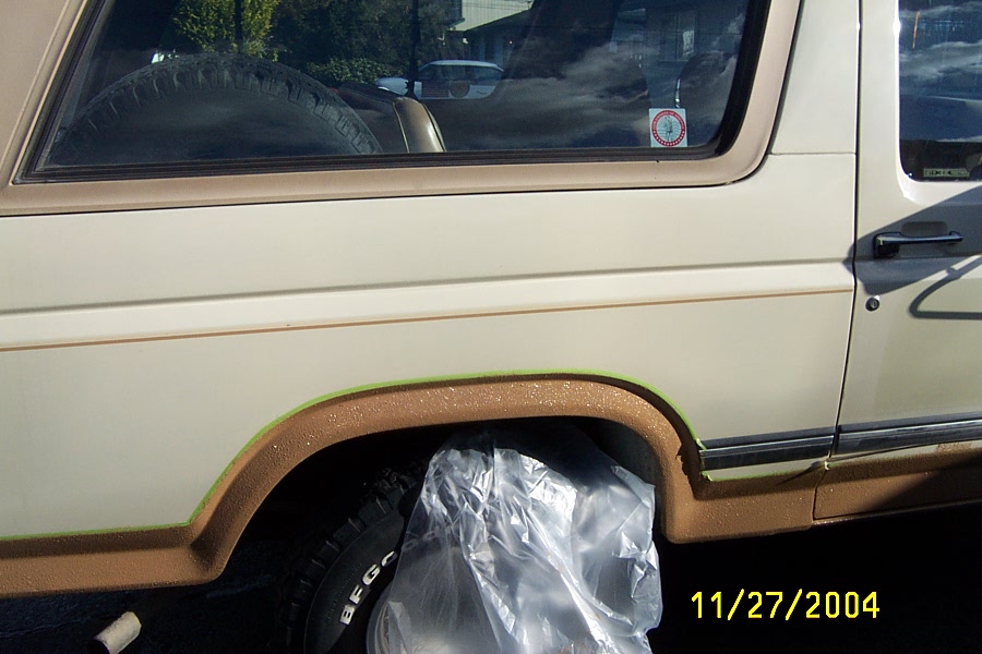 put some truck box paint on the lower section of the 83.