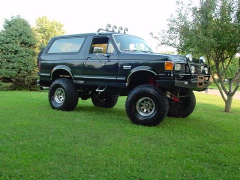 1990 Ford Bronco - Such a poser here. hahah. JK