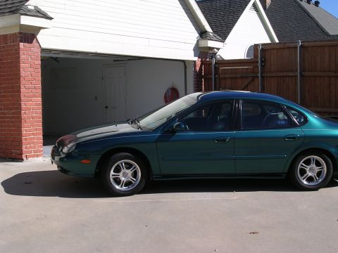 1998 Ford Taurus photo