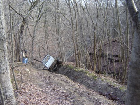 1992 Ford Bronco - tom going down after he is back on his wheels
