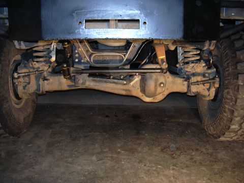 1991 Ford Bronco - New tie rod ends installed with knuckle under