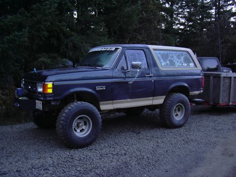 1991 Ford Bronco - It was freakin cold at night this year!