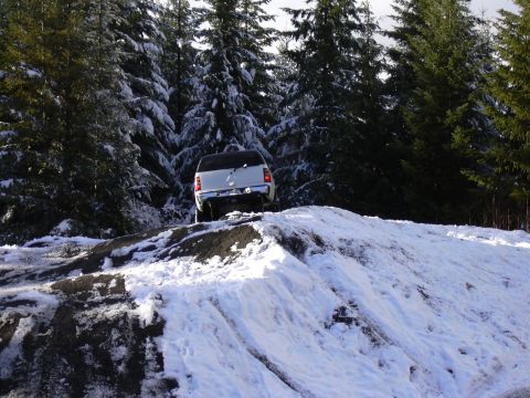 1991 Ford Bronco - Even found a little play area.