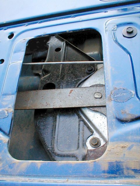 1983 Ford Bronco - Before removing the regluator, remove the tire carrier's strike brace (if equipped). [url=https://www.supermotors.net/registry/media/101833…