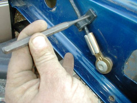 1983 Ford Bronco - To remove these clips (which are used on the frame also), push the pin in the center all the way through. [url=https://www.supermotors.net/…