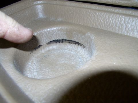 1986 Ford Bronco - It touched and marked several places around the circle allowing me a guide to cut out so it won't be too loose a fit.