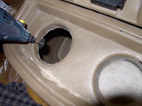 1986 Ford Bronco - Now cut out the plastic with a dremel or by hand with a carpet knife, but be warned this is very thick plastic in this area.