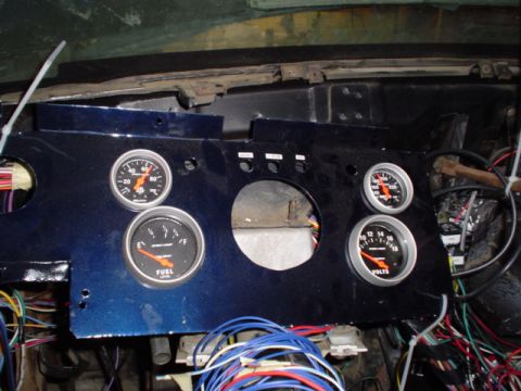 1981 Ford Bronco - got her running again after 3 months