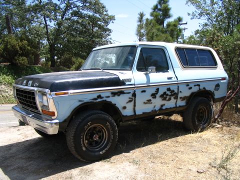 1978 Ford Bronco - Drivers side as I purchased the Bronco 11/26/04