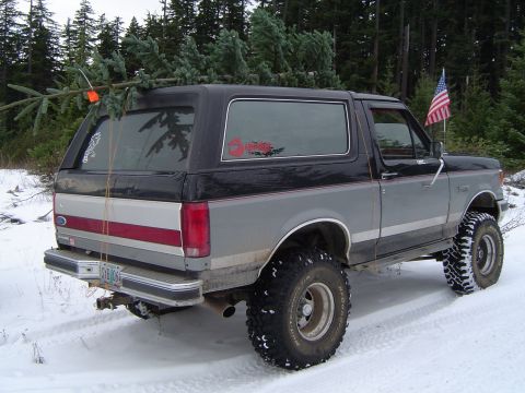 1989 Ford Bronco - Loaded up, ready to go