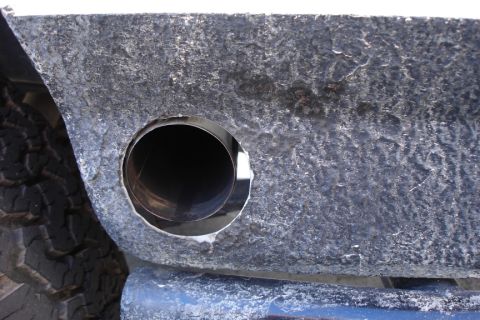 1987 Ford Bronco - Unfortunately the exhaust moves around when it heats up...