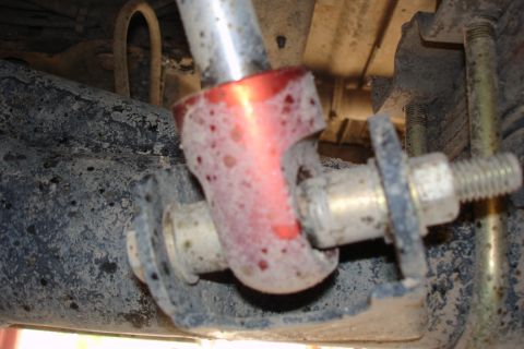1987 Ford Bronco - Lower mount, angled up enough to avoid being a rock anchor.