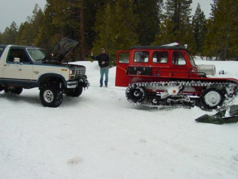 1986 Ford Bronco - snowcat unstuck