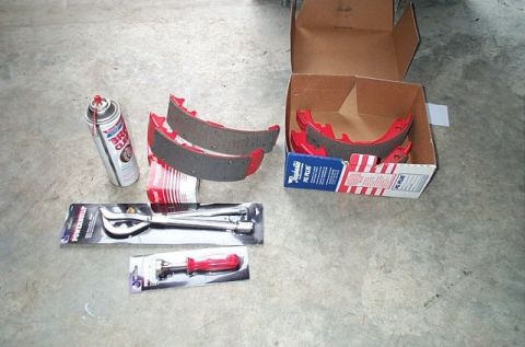 1995 Ford Bronco - Some new parts and tools for the job. New shoes and wheel cylinders will be installed.