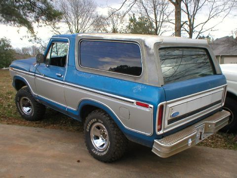1978 Ford Bronco - This 1978 Ford Bronco features a two-tone blue and silver paint scheme with a silver hardtop.
