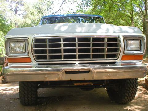 1978 Ford Bronco - Front view of a 1978 Ford Bronco, showing its distinctive grille and headlights.