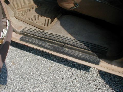 1983 Ford Bronco - AVS Stepshields 88068 - a nice easy cheap mod, but apparently out of production since 2006. Try 88407... [url=http://www.supermotors.net/re…
