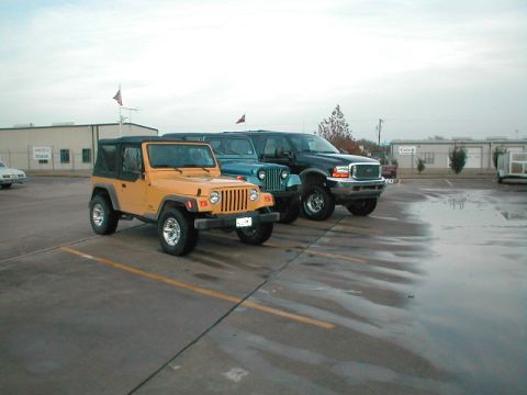 2000 Ford Excursion photo