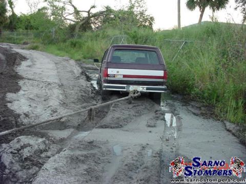 1987 Ford Bronco - Roped hooked up...
