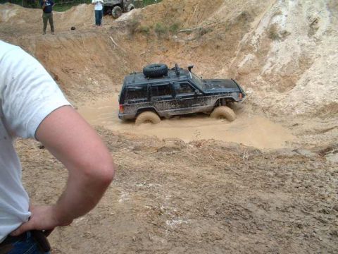 2000 Jeep Cherokee photo
