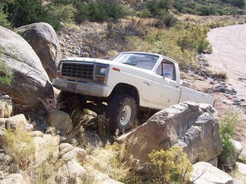 1981 Ford F-150 - More playing