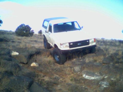 1987 Ford Bronco - this is way more off camber than it looks