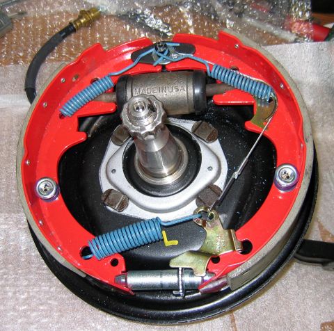 1971 Ford Ranchero - Wow, it seems a shame to put a drum on this work of art. This non-power, front drum, braking system should have about the same 60-0mph stop…