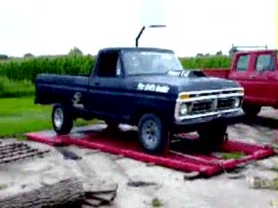 1977 Ford F-150 - Just a short practice on the steel pad to see if these tires smoked good.