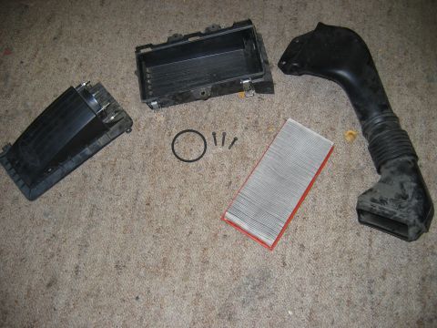 1995 Ford Bronco - stock airbox