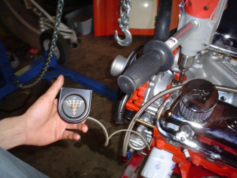 1981 Ford Bronco - priming a 5.0.... reverse rotation drill lots of power