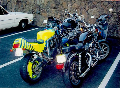1992 Suzuki XL - The 711 and a few friends bikes.