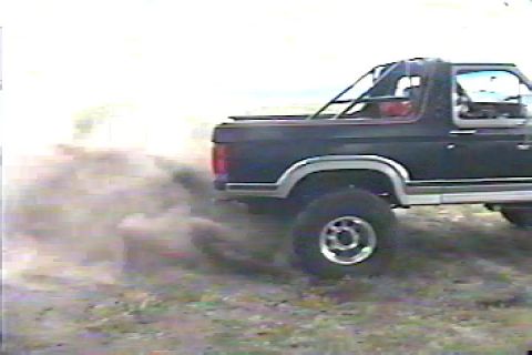 1984 Ford Bronco - BURN OUT!!!!!!