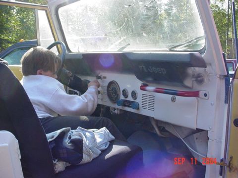 1976 Jeep CJ7 - Removing masking @ dash ...going Patriotic