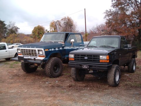 1984 Ford Bronco photo