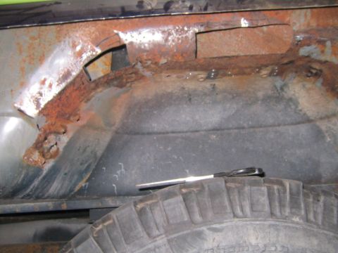 1994 Ford Bronco - fixing the holes in to the truck