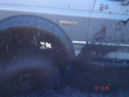 1992 Ford Bronco - slingin'