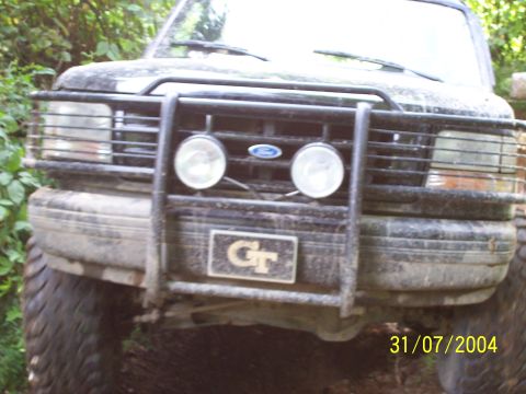 1979 Ford F-150 - This truck has a brush guard and a GT plate. The date 31/07/2004 is visible in the corner.