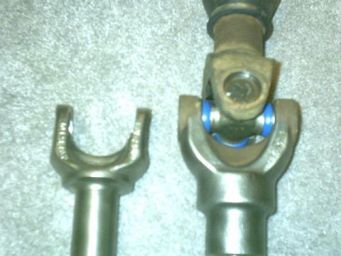 1995 Ford Bronco - stock D44 compared to new D50
