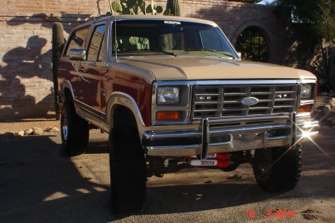 1985 Ford Bronco photo