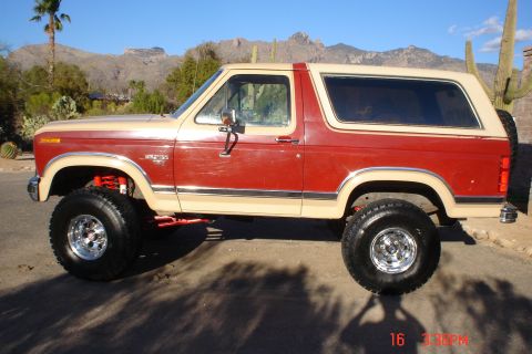 1985 Ford Bronco photo