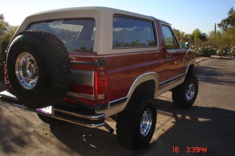 1985 Ford Bronco photo