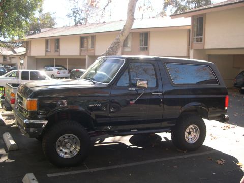 1989 Ford Bronco “calbro”