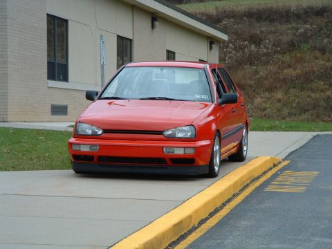 1994 Volkswagen Jetta - 11/21/04 - the famous curb shot. my fav so far!