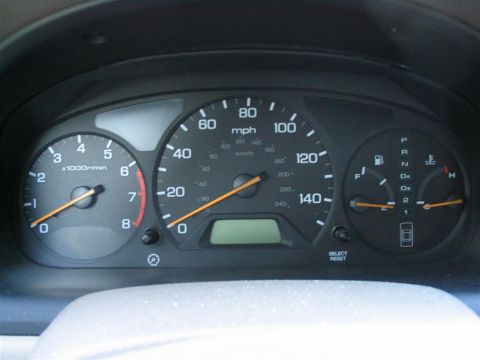 2000 Honda Accord - Dashboard gauges for a 2000 Honda Accord, showing speed, RPM, fuel level, and engine temperature.