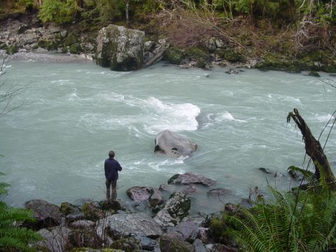 1987 Ford Bronco - Dean finds time to fish