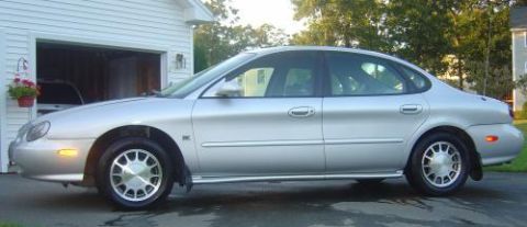 1999 Ford Taurus - freshly washed