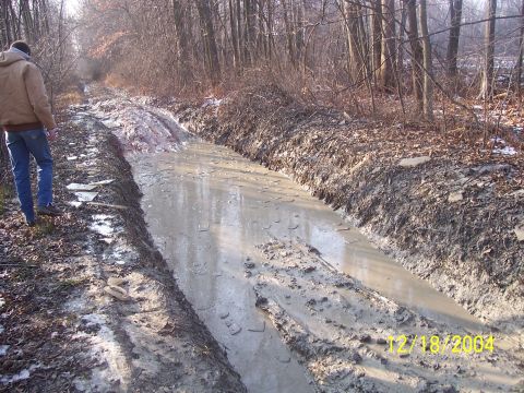 1989 Ford Bronco - here's one of about 5 nice and deep holes